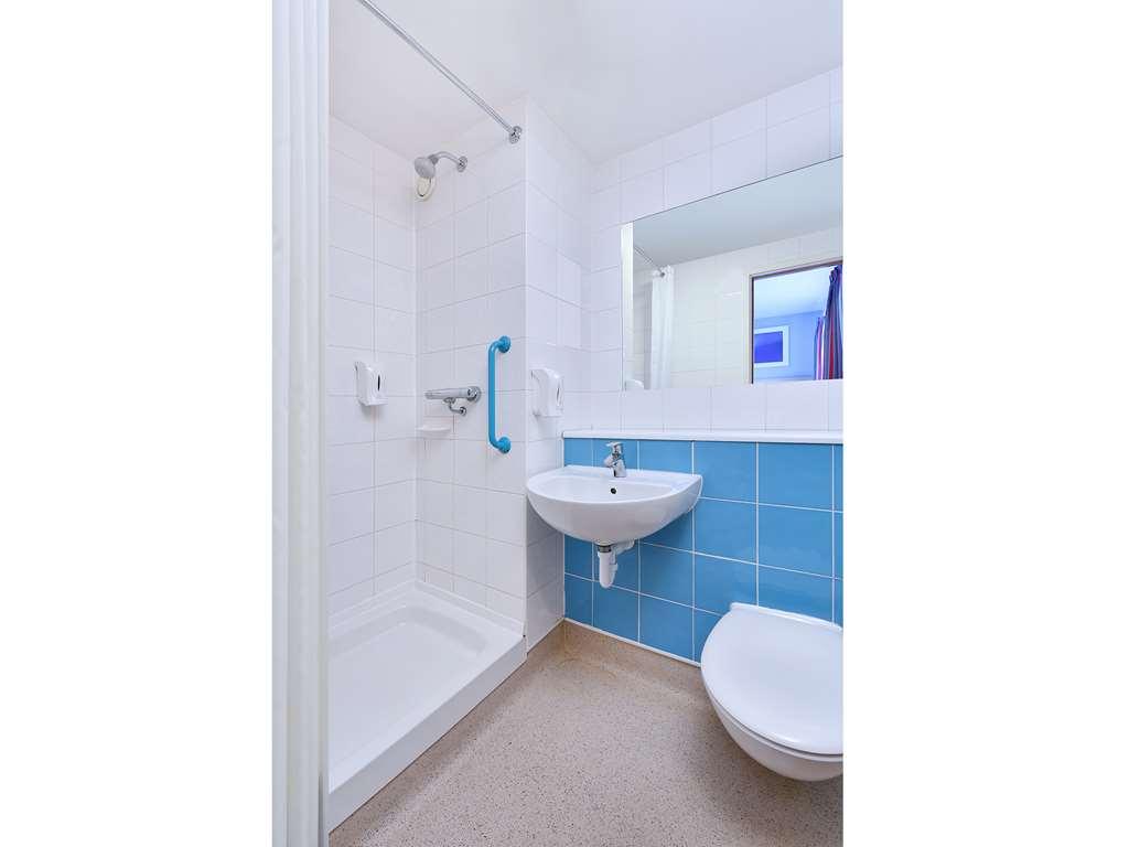 Travelodge Sheffield Central Номер фото