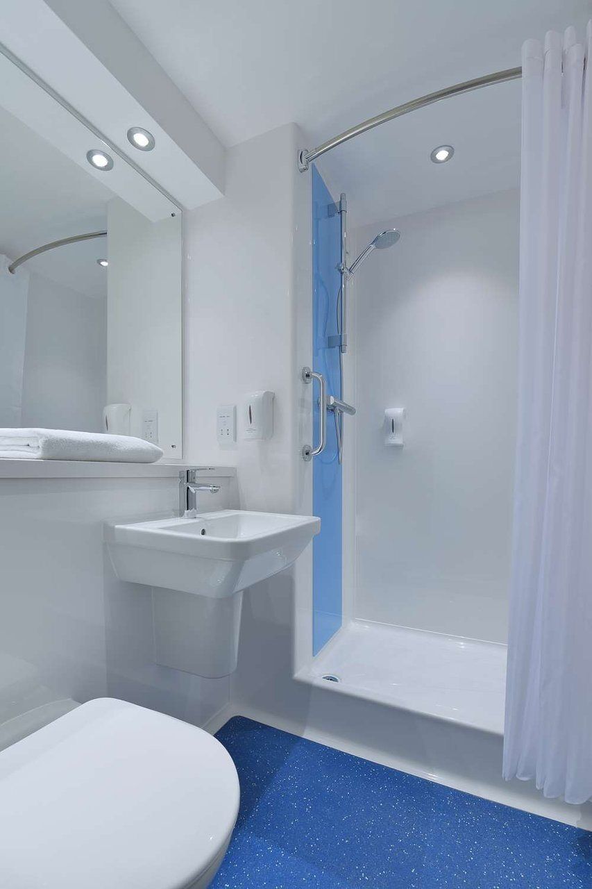 Travelodge Sheffield Central Екстер'єр фото